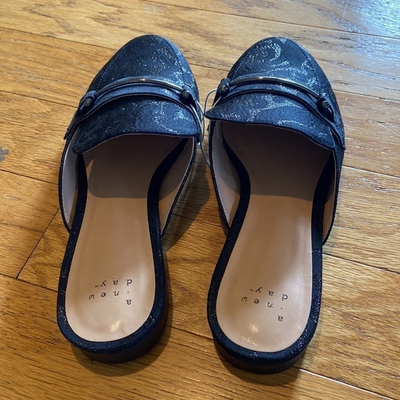 A new day black mules 8.5 wide nwt - Picture 3 of 5